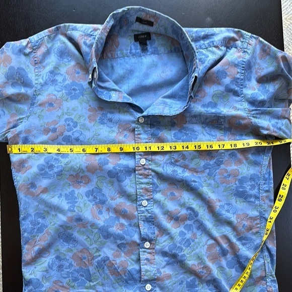 J. Crew brand men’s washed out floral button down shirt - Picture 6 of 9
